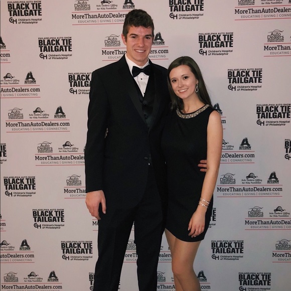 Meet your Posher, Meghan - Picture 8 of 9